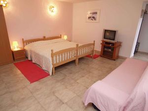 23777934-Ferienwohnung-3-Veli Lošinj-300x225-4