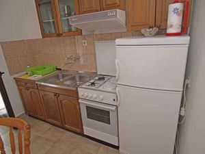 23777934-Ferienwohnung-3-Veli Lošinj-300x225-5