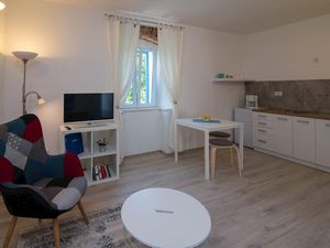 23297827-Ferienwohnung-2-Veli Lošinj-300x225-4