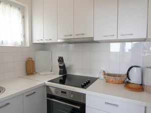 23297894-Ferienwohnung-4-Veli Lošinj-300x225-5