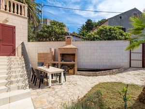 23748160-Ferienwohnung-5-Veli Lošinj-300x225-2