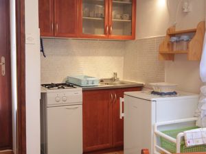 18510472-Ferienwohnung-2-Veli Lošinj-300x225-4