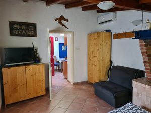 23351088-Ferienwohnung-2-Veli Lošinj-300x225-5