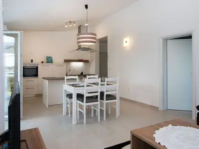 Ferienwohnung für 6 Personen in Veli Rat 8/10