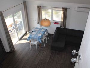 23780429-Ferienwohnung-8-Veli Rat-300x225-3