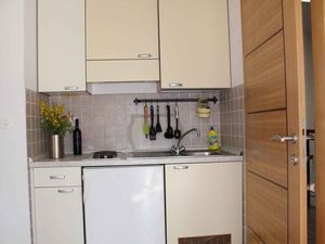 23773889-Ferienwohnung-2-Veli Rat-300x225-5