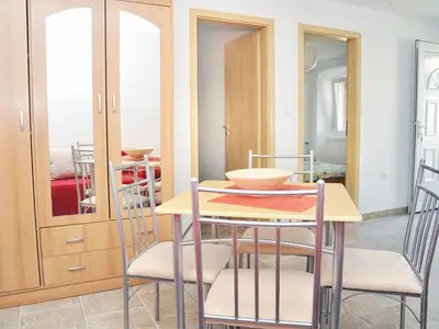 Ferienwohnung für 5 Personen in Veli Rat 6/10