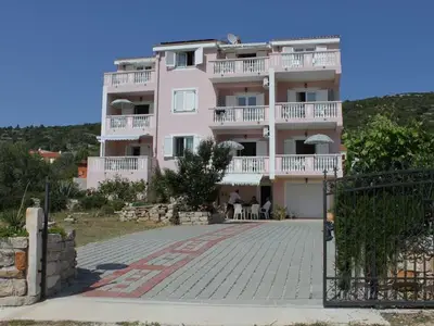 Ferienwohnung für 4 Personen in Veli Rat 5/10