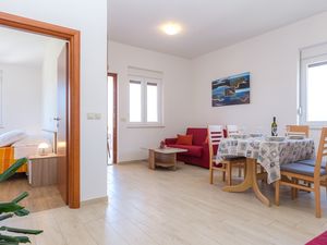 18924081-Ferienwohnung-5-Veli Rat-300x225-5