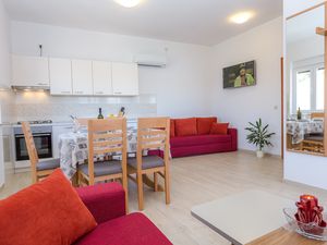 23931254-Ferienwohnung-5-Veli Rat-300x225-1