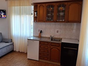 23926012-Ferienwohnung-4-Veli Rat-300x225-4