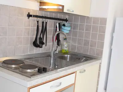 Ferienwohnung für 3 Personen (40 m²) in Veli Rat 8/10