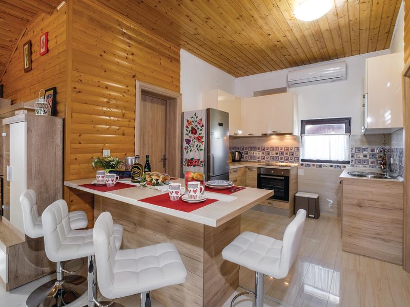 23739361-Ferienwohnung-4-Velika Gorica-800x600-2