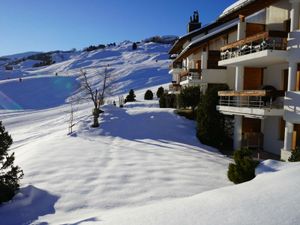 Ferienwohnung Sur Mulins 12.4 - Ansicht Winter