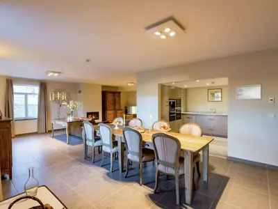 DiningRoom