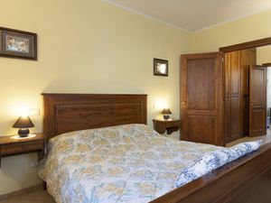 23849202-Ferienwohnung-4-Vendone-300x225-1