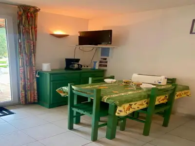 DiningRoom