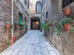 23499117-Ferienwohnung-4-Venedig-300x225-5