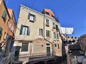 23839057-Ferienwohnung-5-Venedig-300x225-1