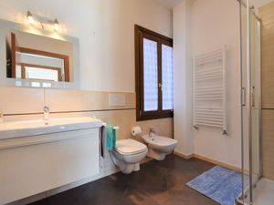 23839056-Ferienwohnung-6-Venedig-300x225-1