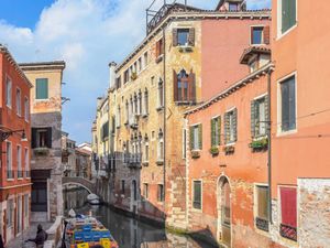 23844586-Ferienwohnung-4-Venedig-300x225-1