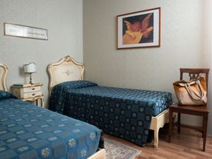 19386344-Ferienwohnung-4-Venedig-300x225-0