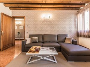 22133885-Ferienwohnung-4-Venedig-300x225-1