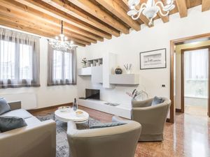 22133895-Ferienwohnung-4-Venedig-300x225-5