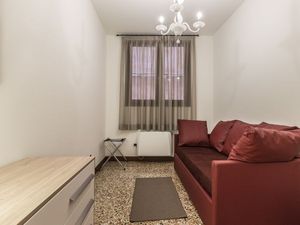 22133889-Ferienwohnung-8-Venedig-300x225-4