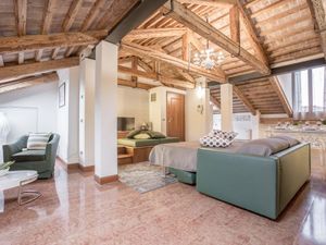 22145103-Ferienwohnung-2-Venedig-300x225-1