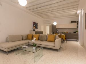 22133899-Ferienwohnung-4-Venedig-300x225-2