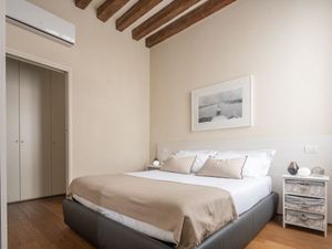 22409511-Ferienwohnung-6-Venedig-300x225-3