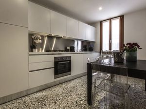 22409425-Ferienwohnung-5-Venedig-300x225-3