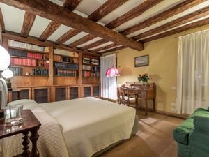 22678645-Ferienwohnung-6-Venedig-300x225-1