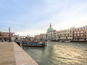 22688703-Ferienwohnung-4-Venedig-300x225-3