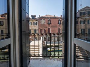 23105969-Ferienwohnung-3-Venedig-300x225-5