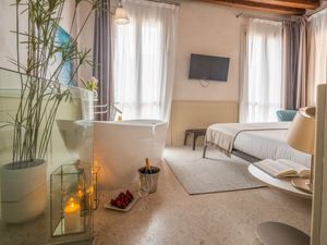 23105969-Ferienwohnung-3-Venedig-300x225-2