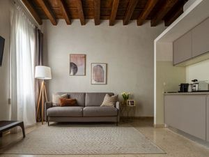 23109757-Ferienwohnung-5-Venedig-300x225-0