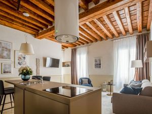 23109151-Ferienwohnung-3-Venedig-300x225-0