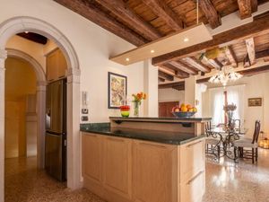 23543382-Ferienwohnung-6-Venedig-300x225-5