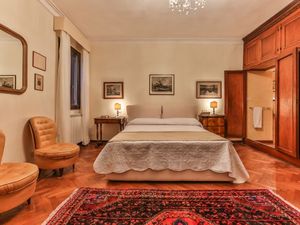 23588696-Ferienwohnung-8-Venedig-300x225-3