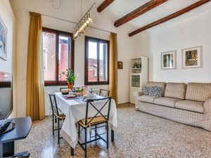 23588698-Ferienwohnung-3-Venedig-300x225-4