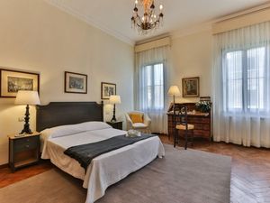 23588696-Ferienwohnung-8-Venedig-300x225-5