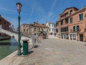 23588703-Ferienwohnung-4-Venedig-300x225-5