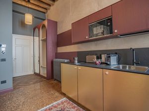 23588718-Ferienwohnung-3-Venedig-300x225-1