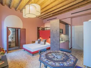 23588713-Ferienwohnung-4-Venedig-300x225-1