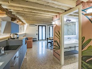 23588725-Ferienwohnung-4-Venedig-300x225-1