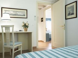 23588728-Ferienwohnung-4-Venedig-300x225-1