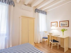 23588727-Ferienwohnung-4-Venedig-300x225-2