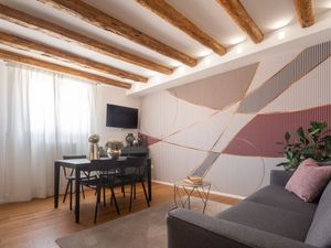 23663606-Ferienwohnung-4-Venedig-300x225-0